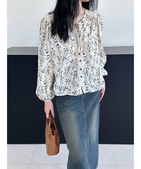 petite floral lace blouse　FL2188