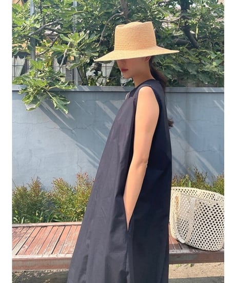 backless sleeveless dress /2color　FL2025