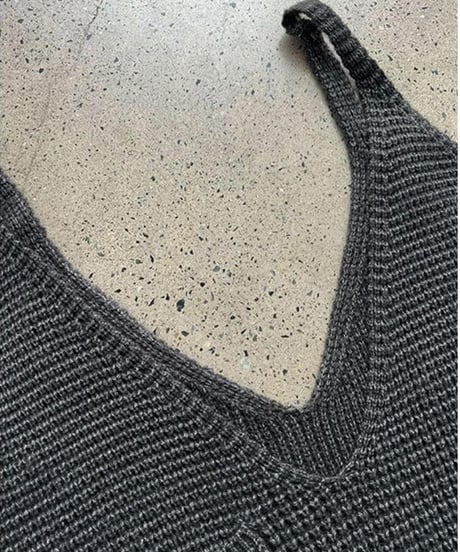 deep v-neck knit vest /3color　FL3473