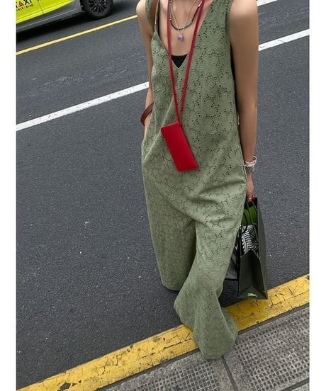 sleeveless embroidery jumpsuit　FL2384