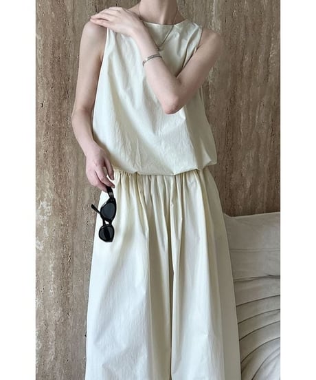 sleeveless tops and skirt set-up　FL2396