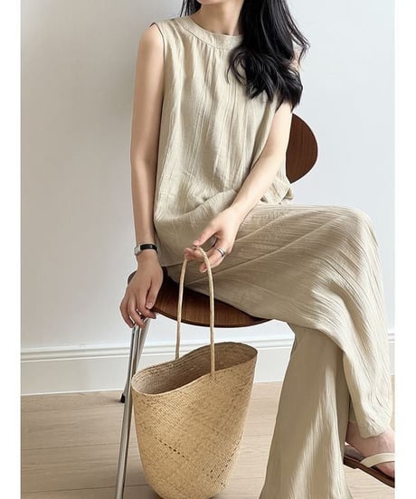 textured sleeveless tops and pants set-up　FL2389