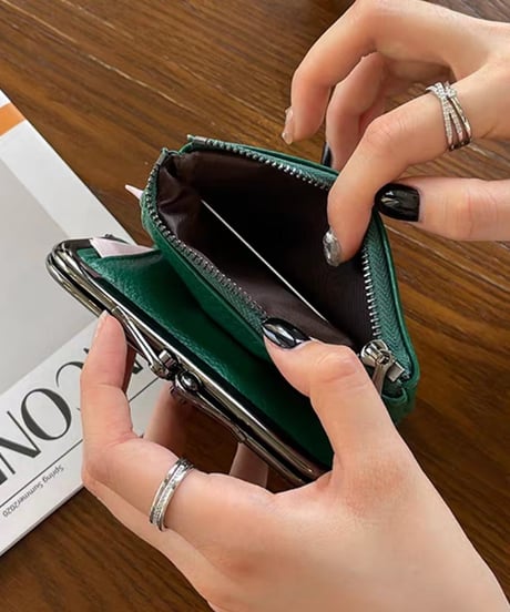 compact wallet with clasp　FL2237