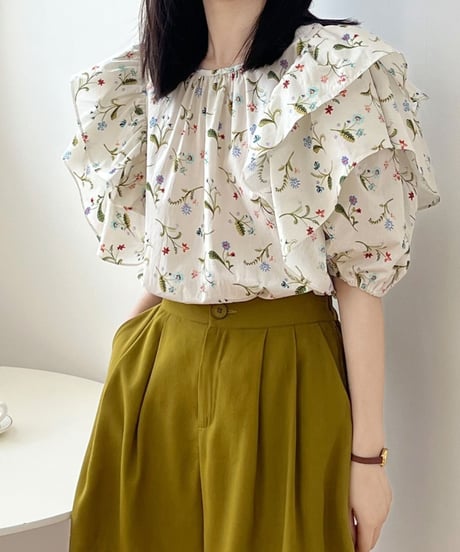 ruffle puff sleeve floral blouse　FL3382