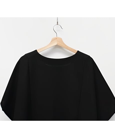 round neck loose sleeve dress　FL2008