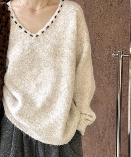 stitched v-neck knit /2color　FL2845