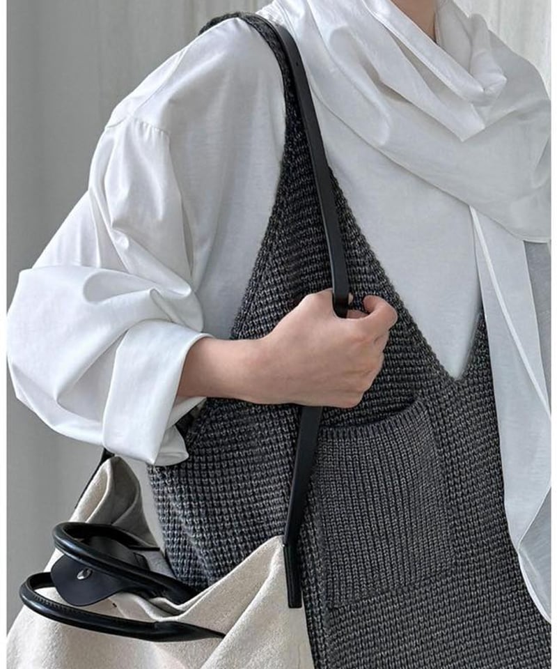 deep v-neck knit vest /3color FL3473 | Flosa