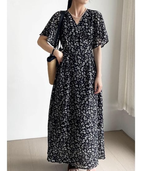 v-neck flare sleeves floral op /2color  FL3457