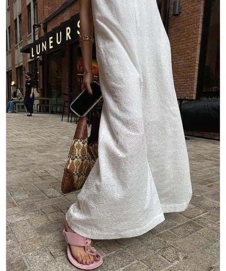 sleeveless embroidery jumpsuit　FL2384