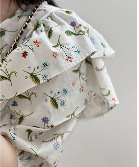 ruffle puff sleeve floral blouse　FL3382