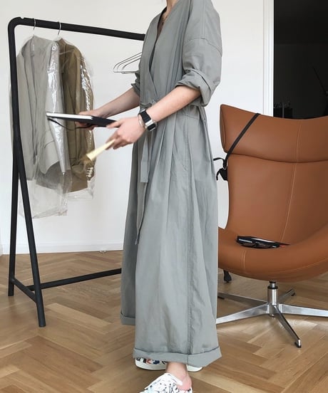 v-neck volume all-in-one 　FL2403