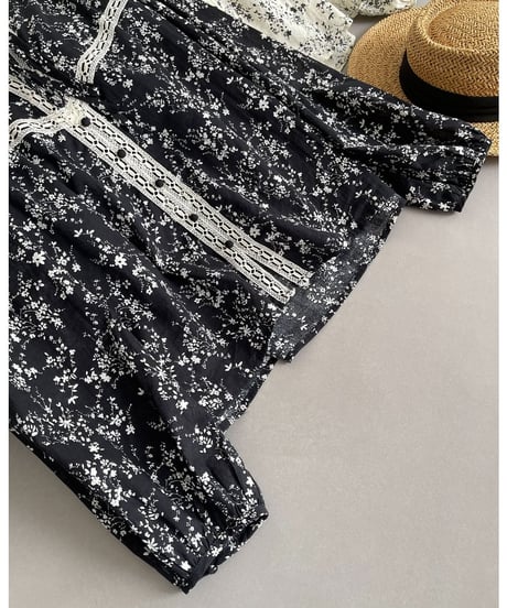 petite floral lace blouse　FL2188