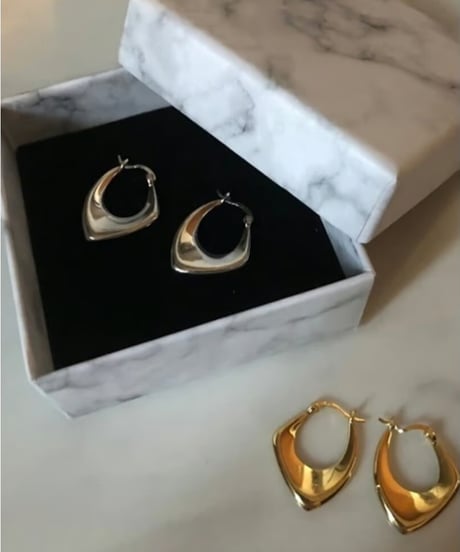 nuance flat hoop earrings /2color　FL2381
