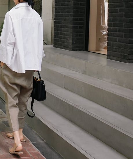 loose silhouette shirt　FL2205