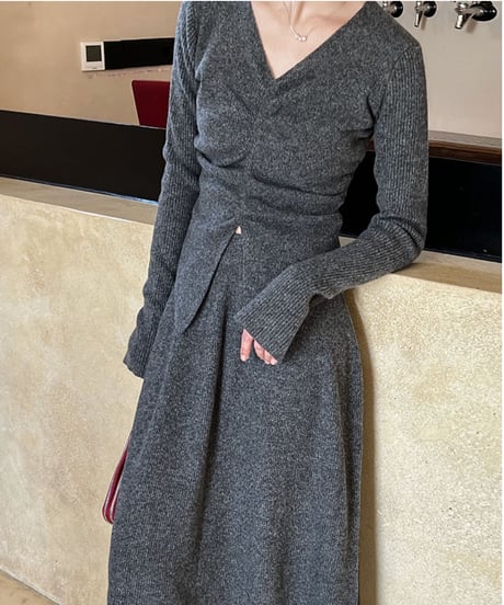 v-neck knit top and skirt set up /3color　FL2809