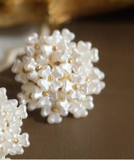 white flower bouquet pierce　FL2905