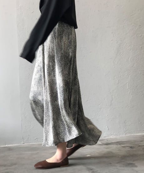 back tail long skirt　FL2709