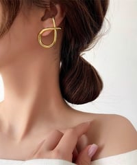 deformed one ear pierce　FL2245