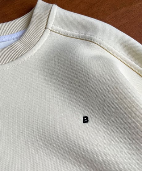 round neck "B" pullover　FL2538