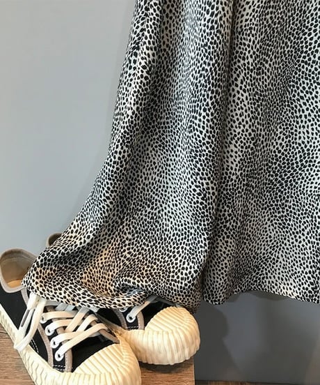 monotone leopard flare skirt　FL2185