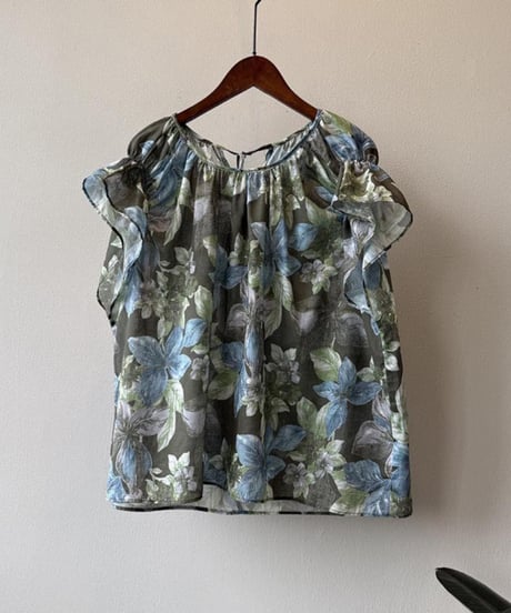 ruffle sleeve floral blouse　FL3410