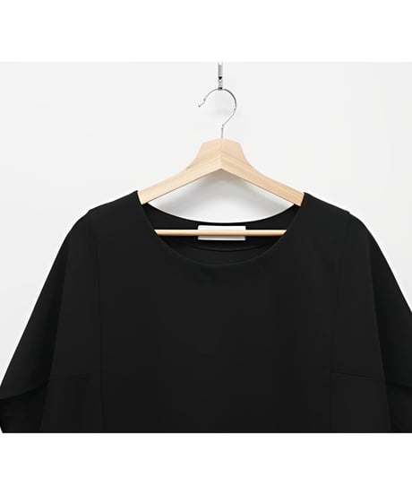 round neck loose sleeve dress　FL2008