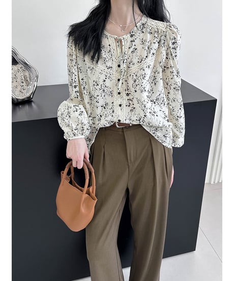 petite floral lace blouse　FL2188