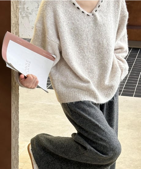 stitched v-neck knit /2color　FL2845
