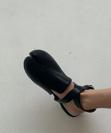 crossstrap flat tabi sandals /2color　FL2320