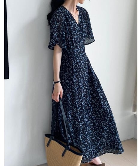 v-neck flare sleeves floral op /2color  FL3457