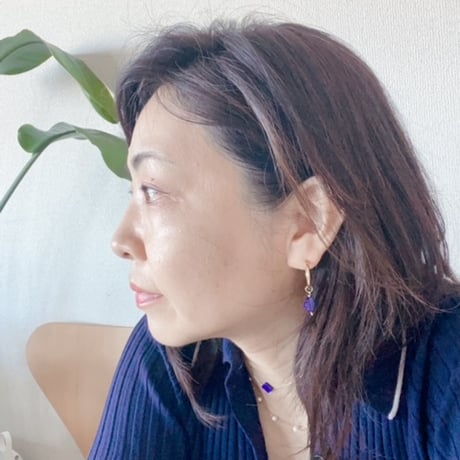 ラピスラズリクローバーピアス