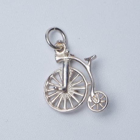 ヴィンテージシルバーチャーム | STORES