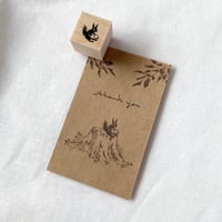 【A51】読書リス（右）