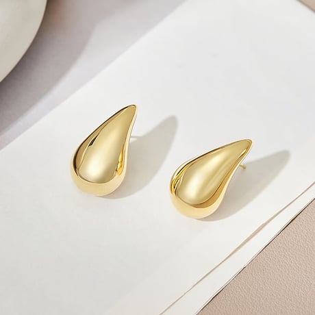 tear drop pierce　un1215