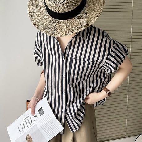 feminine border blouse /2color　un1013