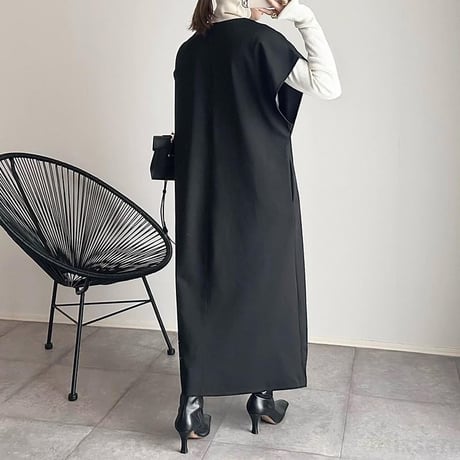 vneck sleeveless dress  UN1508
