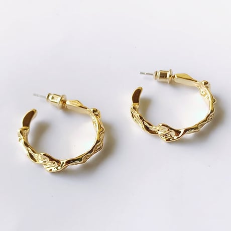 nuance hoop pierc　un1245