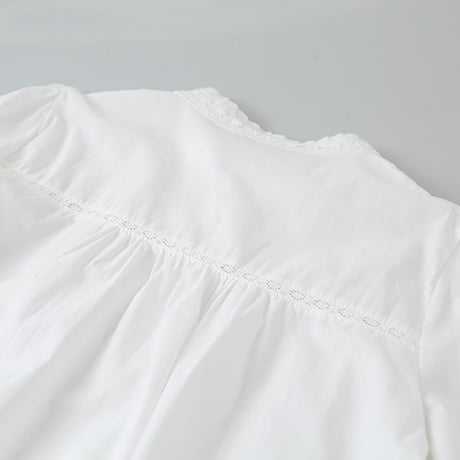 lace pintuck blouse　un1784