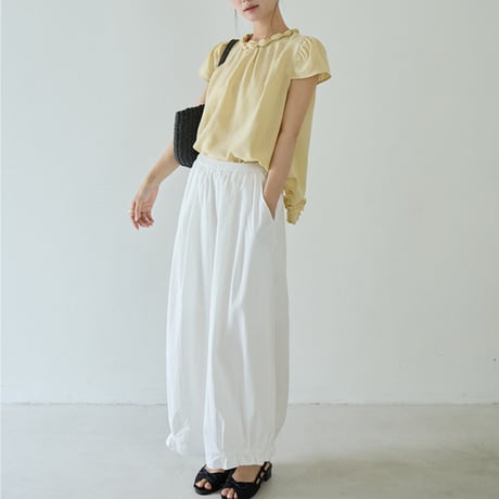 petal collar blouse　/2color　un2072