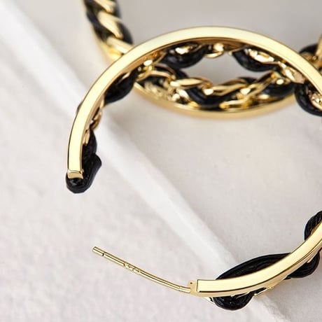 twist hoop pierce　un1221
