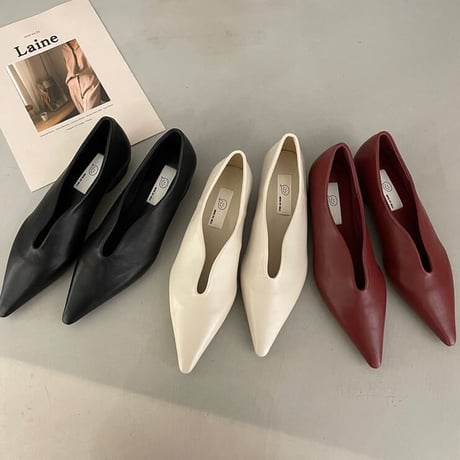 pointed v-cut shoes /3color　un1173