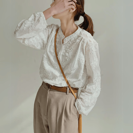 embroidered lace blouse　un1536
