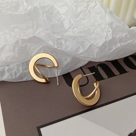 gold circle pierce　un1261