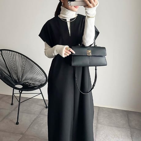vneck sleeveless dress  UN1508