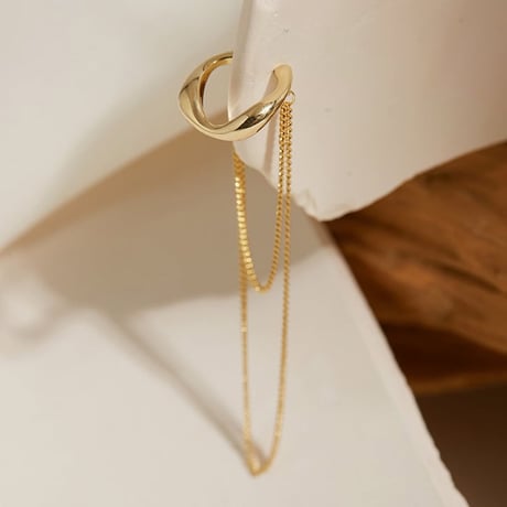 gold chain ear cuff　un1235