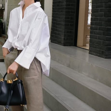 loose silhouette shirt　un1010