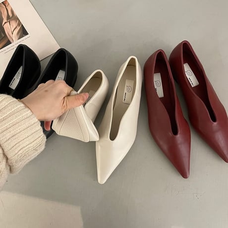 pointed v-cut shoes /3color　un1173