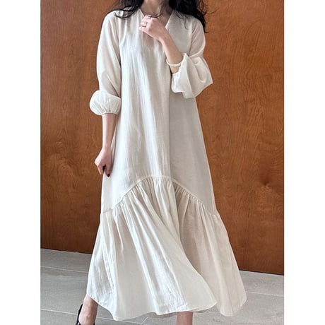 relax-fit v-neck one-piece /2color　un1099