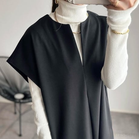 vneck sleeveless dress  UN1508