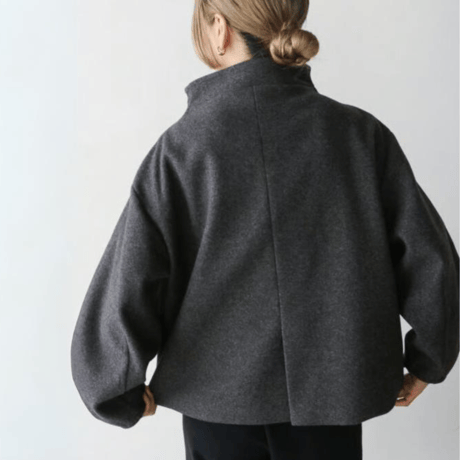 high neck curve sleeve outer /3color　UN1502